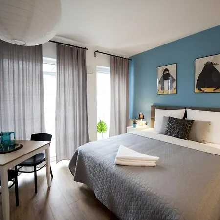 Here Apartament *